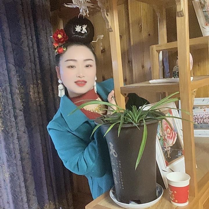 是小兰呀💃