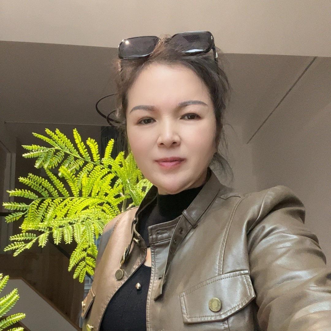 晴天爱唱唱