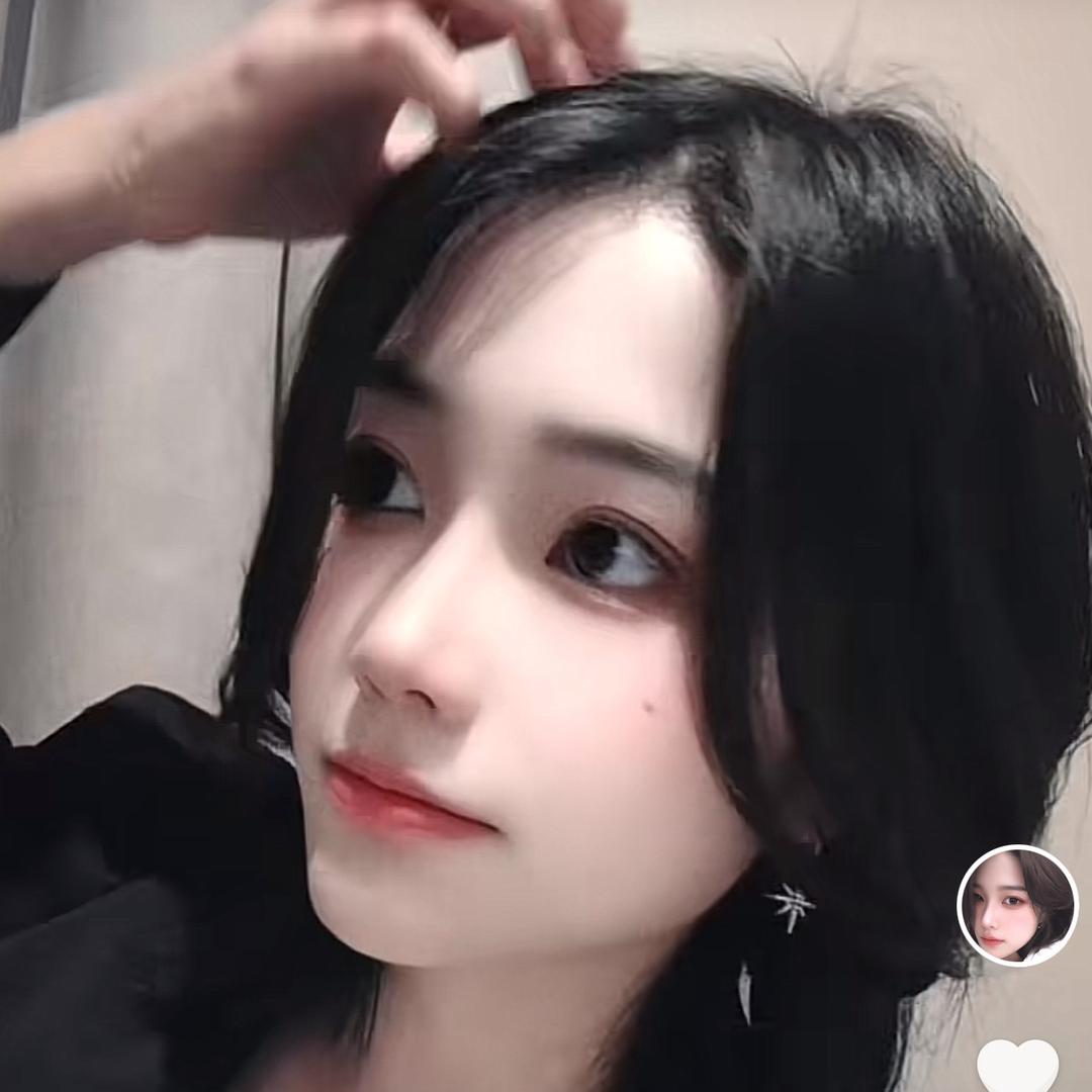 小圆爱吃饭