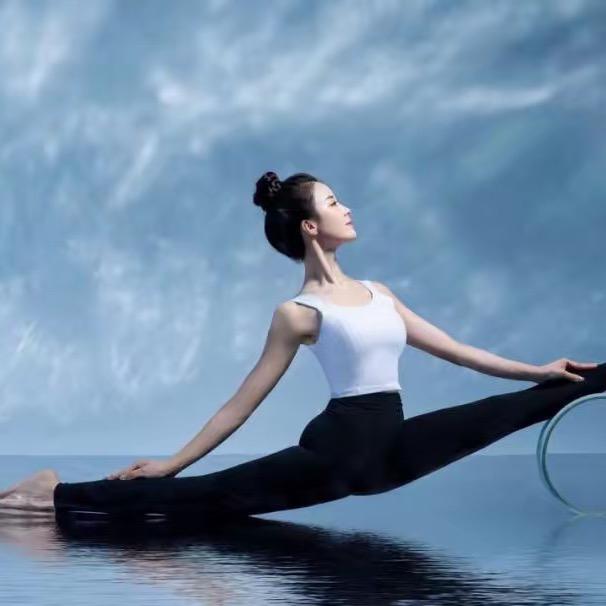 少妇一字马🧘‍♀️