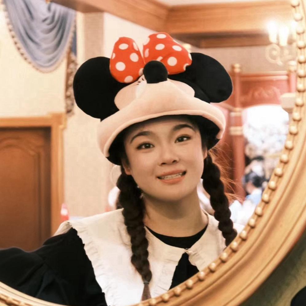 🤪小周同学