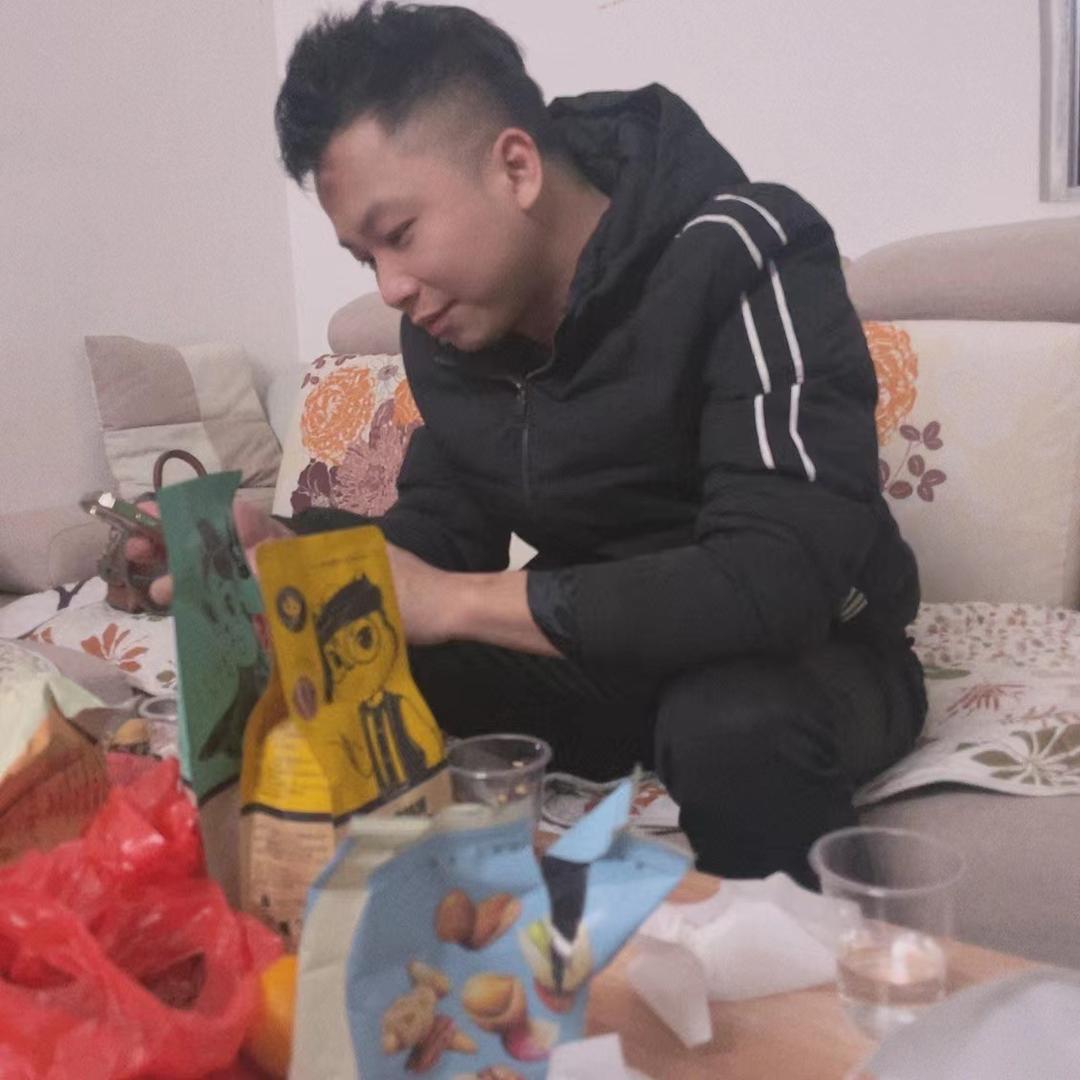 五彩斑斓的黑
