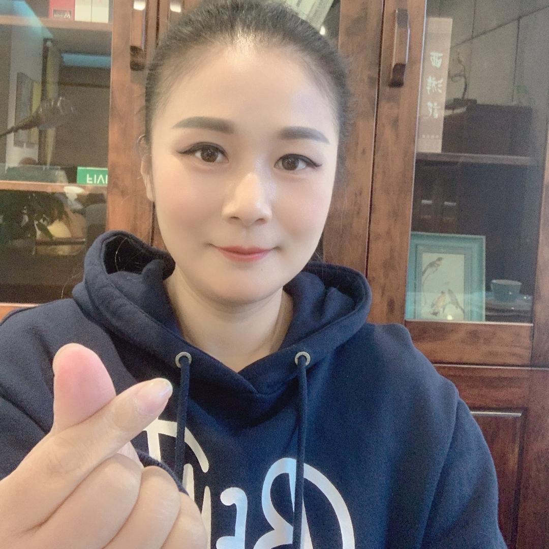 成都市柏年鸿家具有限公司