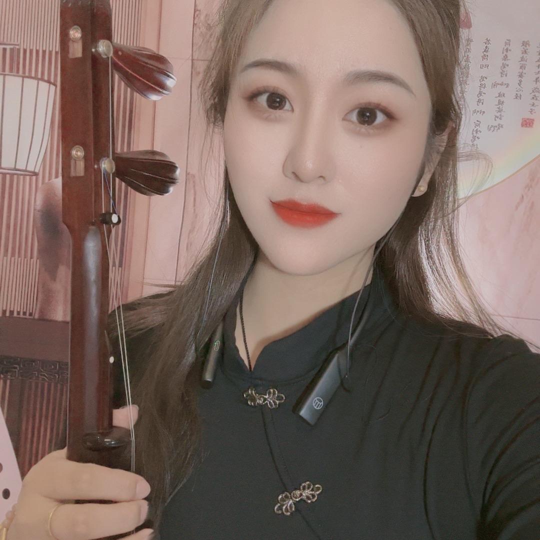 板胡媛媛