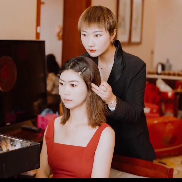 静宁名媛汇化妆师洋阳