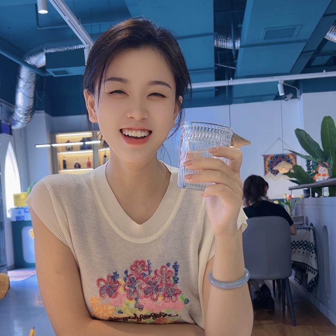 小静-