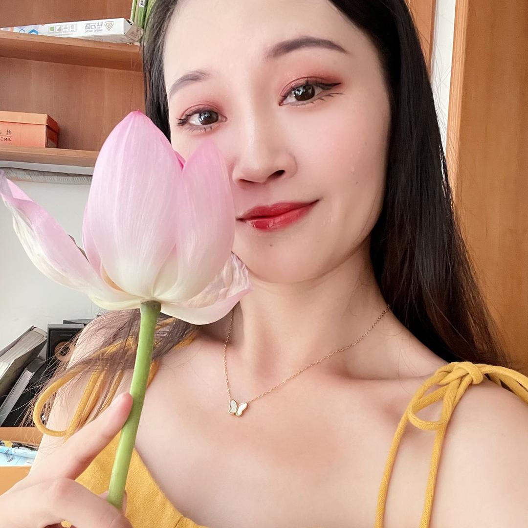 是钱多多吖