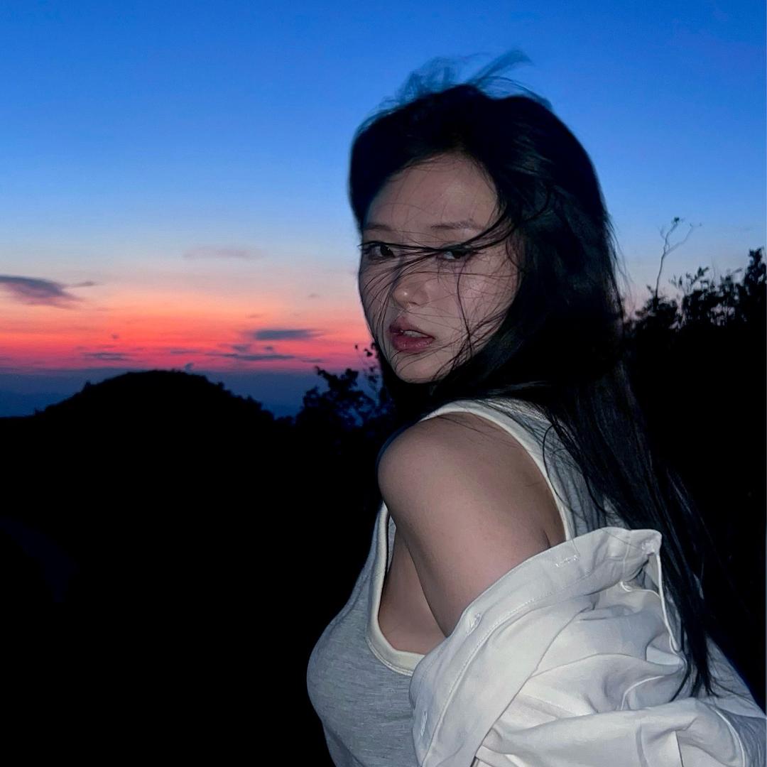 想当甜妹的雨婕
