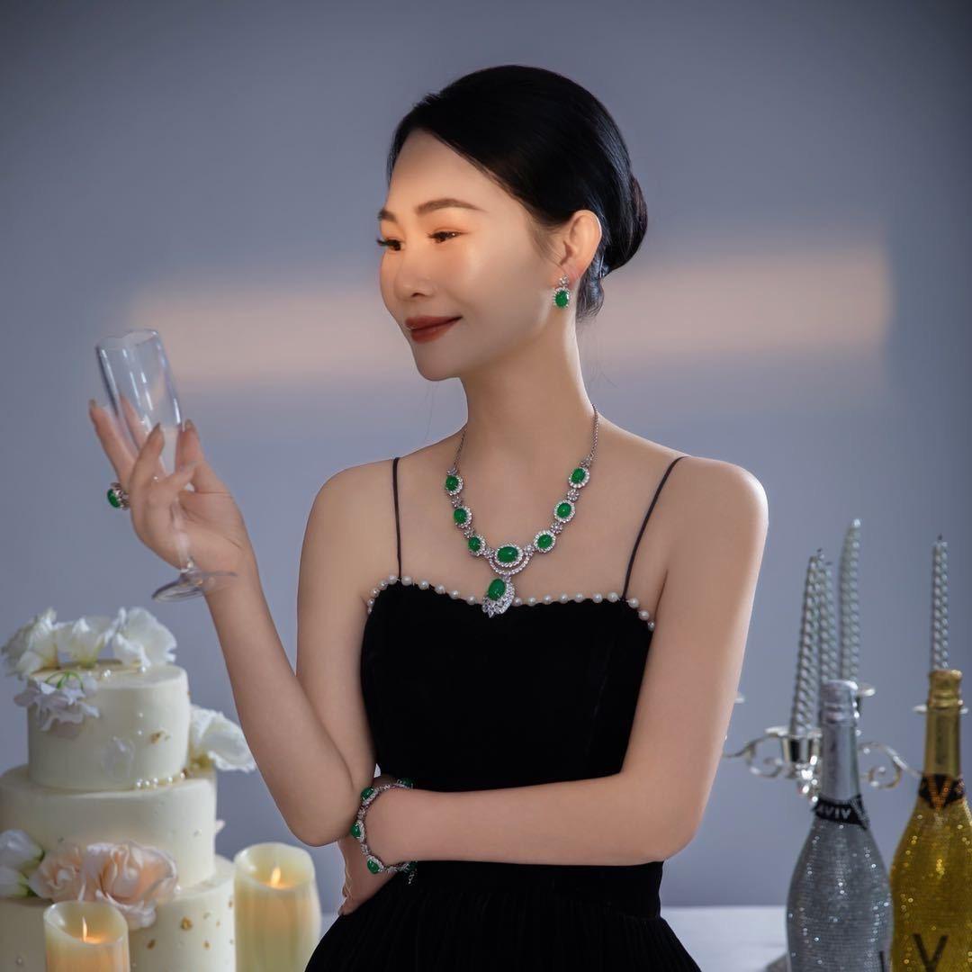 佳钰珠宝七姐