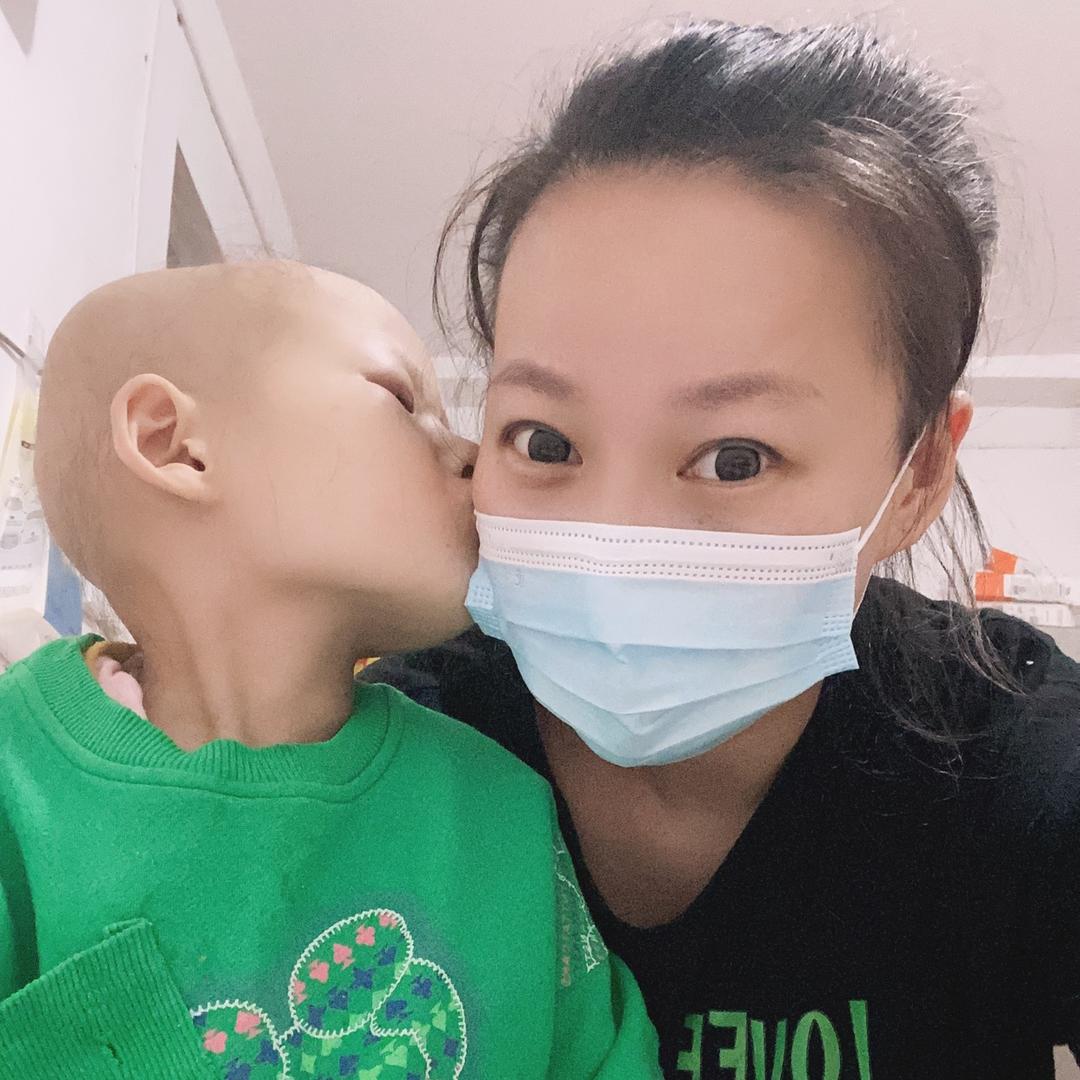 陪萱萱打怪兽