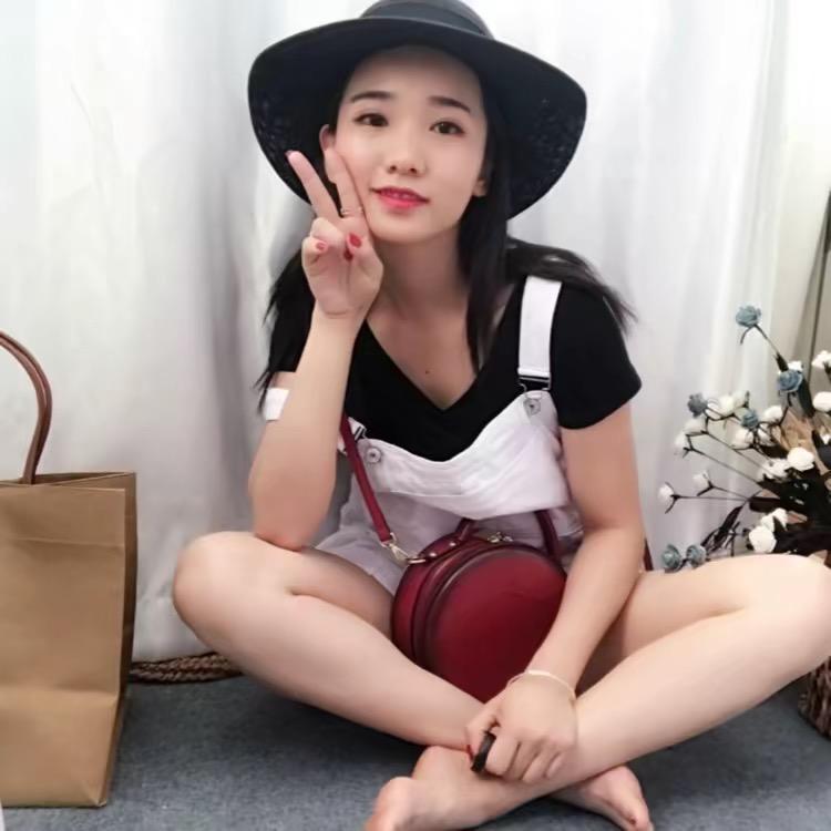 mimi在广州开服装厂直播小小号