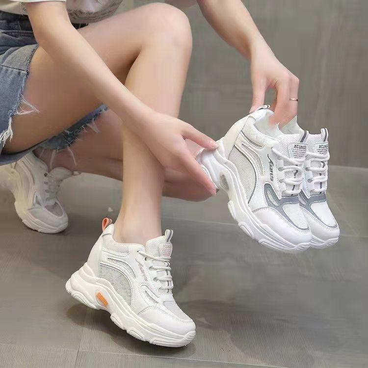丘某某女鞋