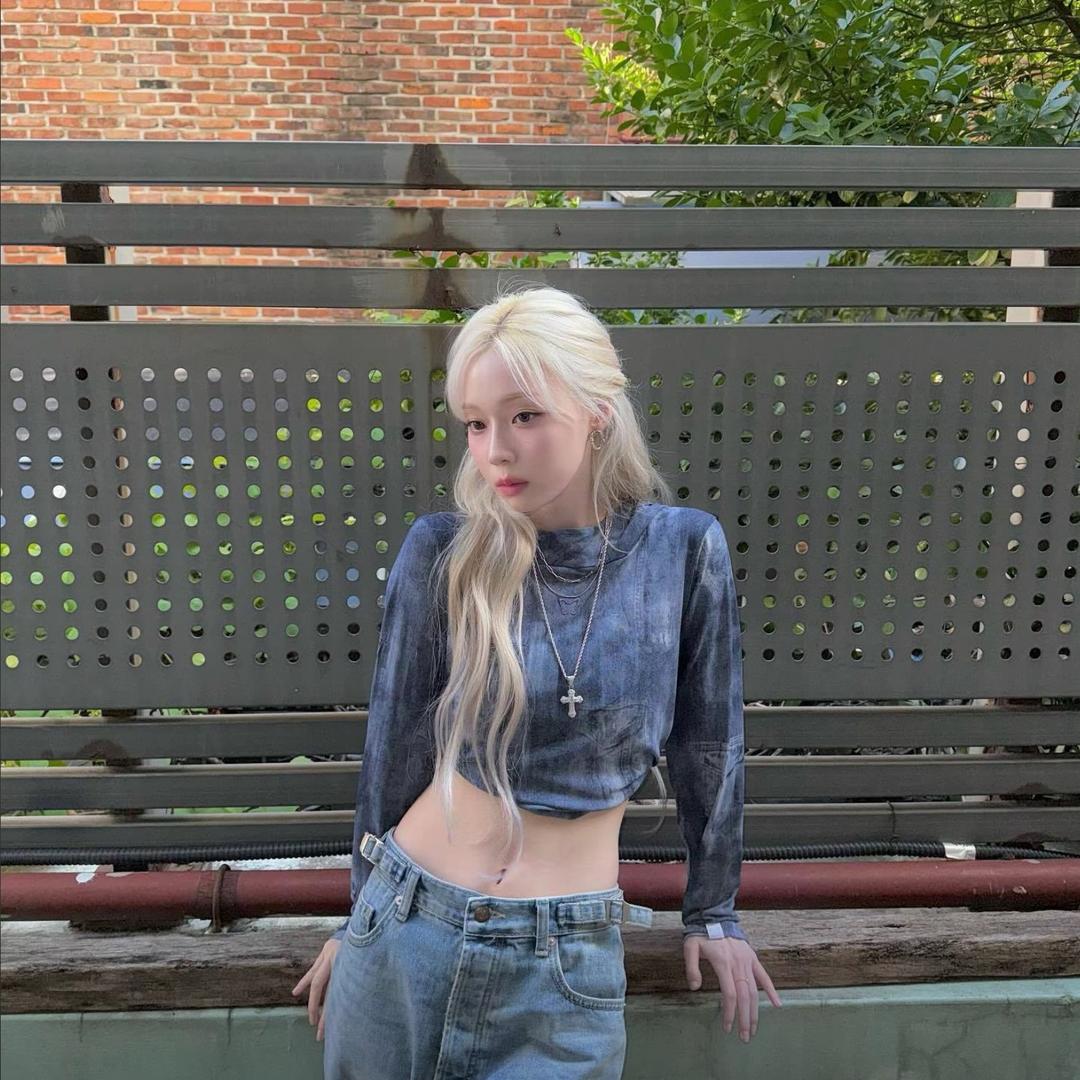 김민정.