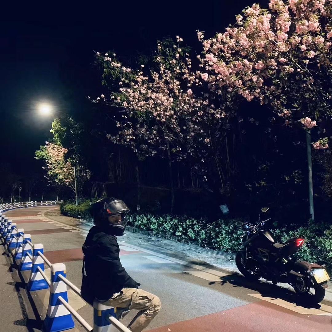 小颜机车
