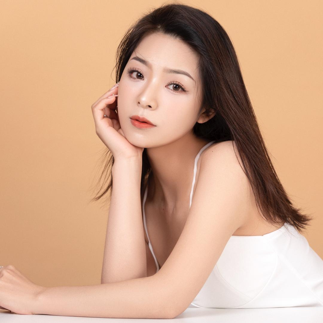 佳伶