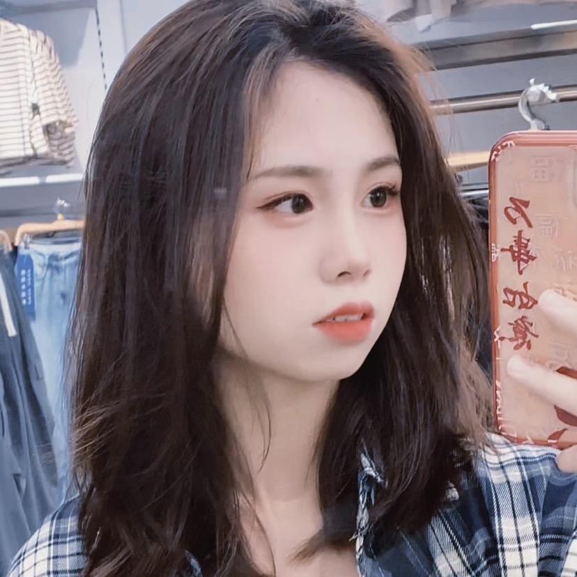 ^小凳子