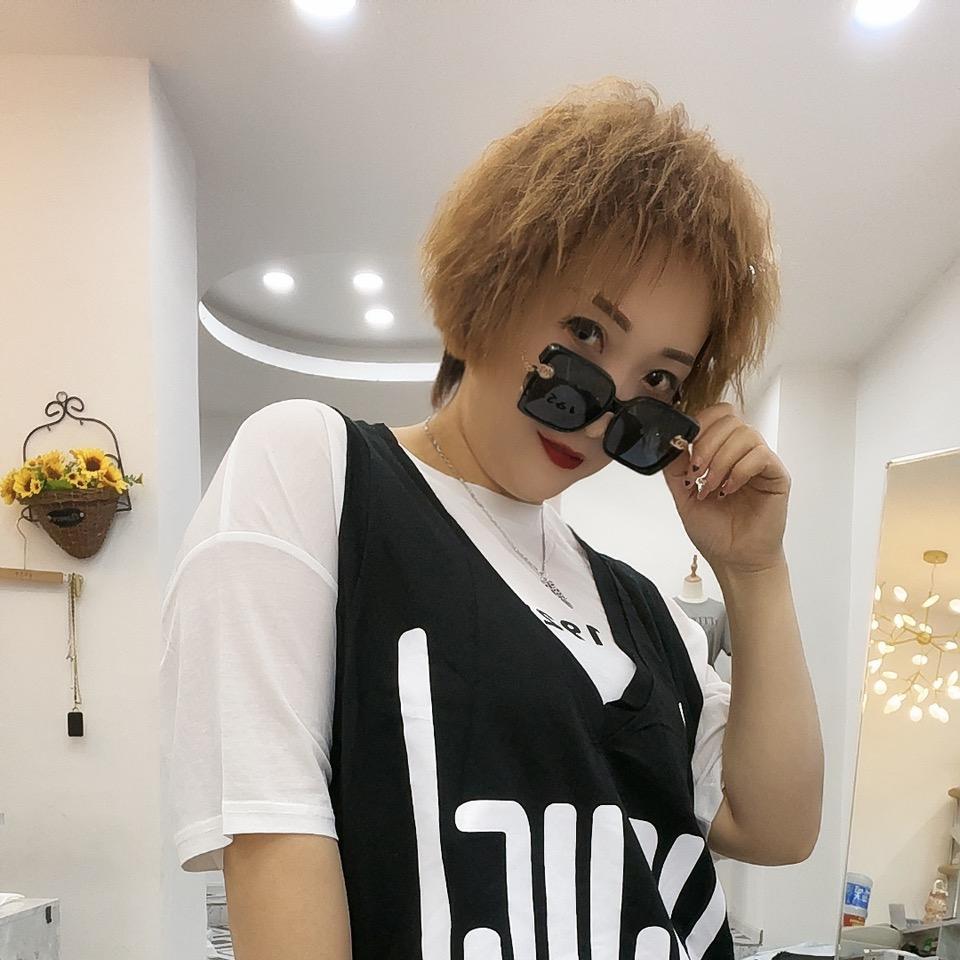 安国 女衣天下 招聘导购拍版模特