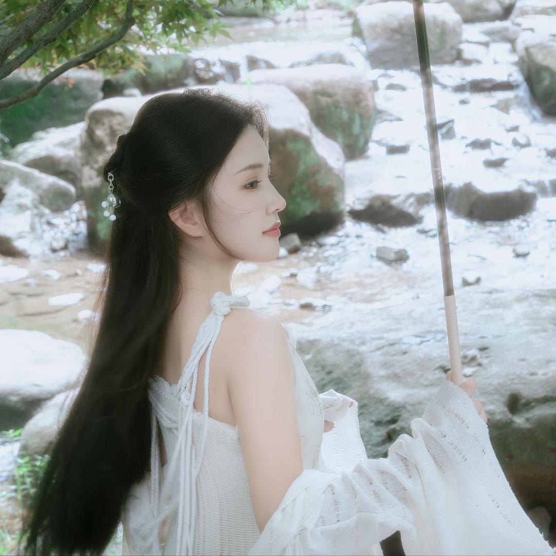 小董的姐姐