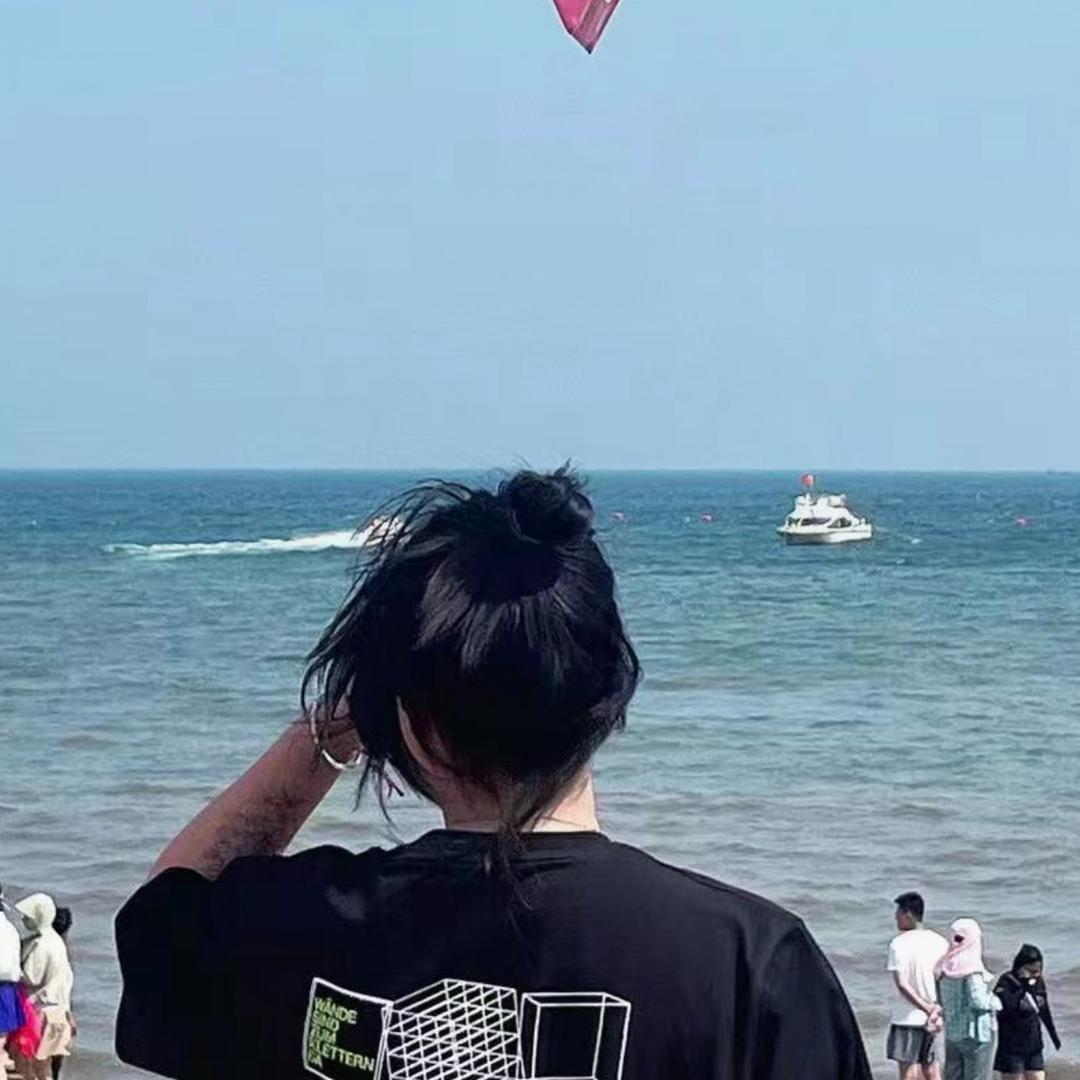 早 点 睡 .
