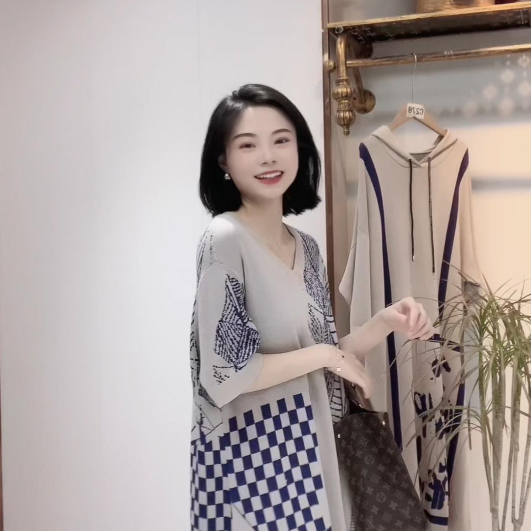 颖宝轻奢大码女装