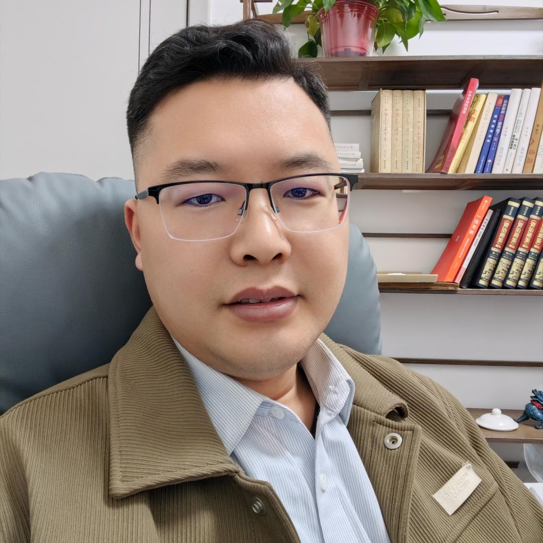 郑州金融咨询～卓总