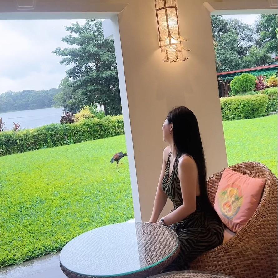 李艺👛