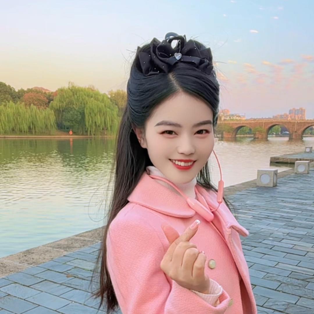 爱编发的彩虹姐