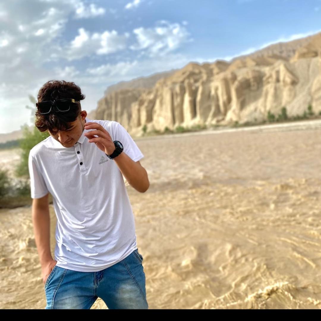 - UMAR·