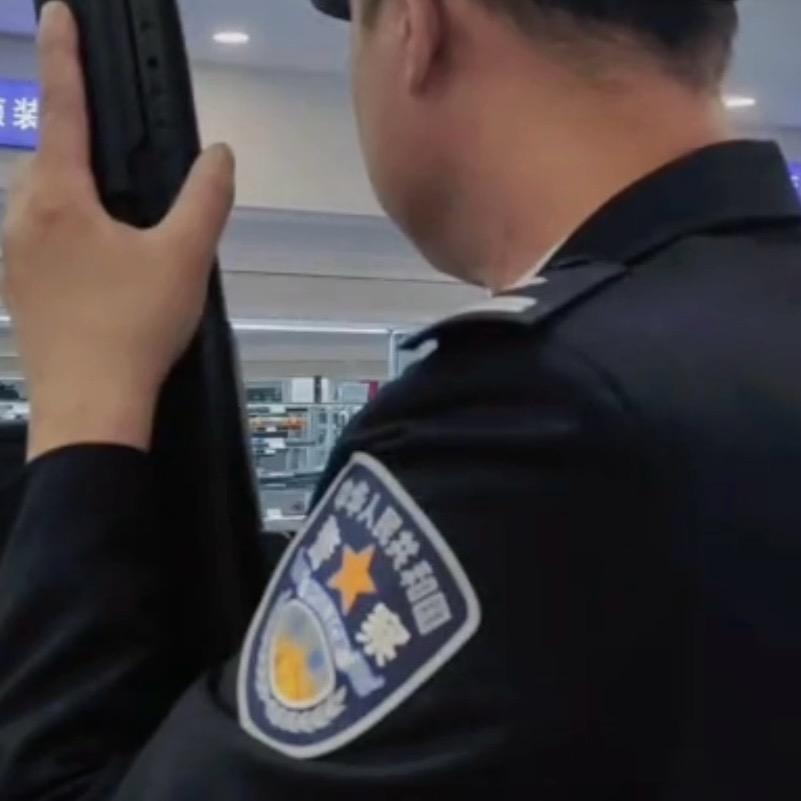 钢哥