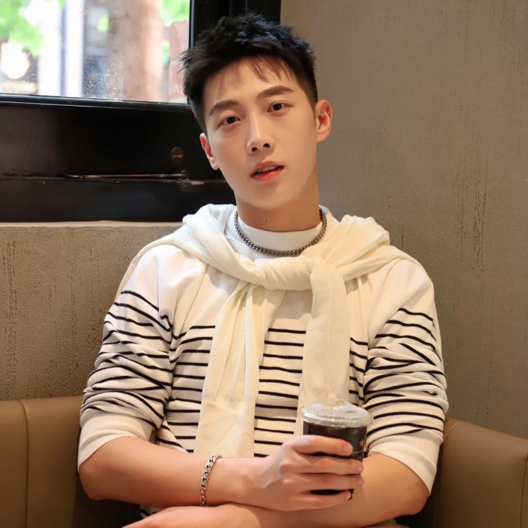 @刘天一