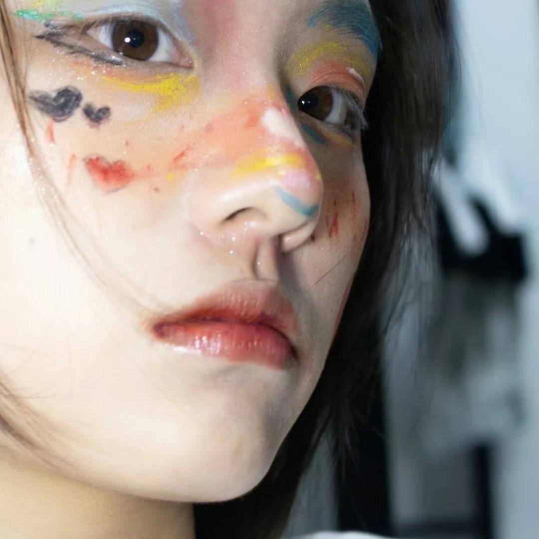 年轻的残疾人
