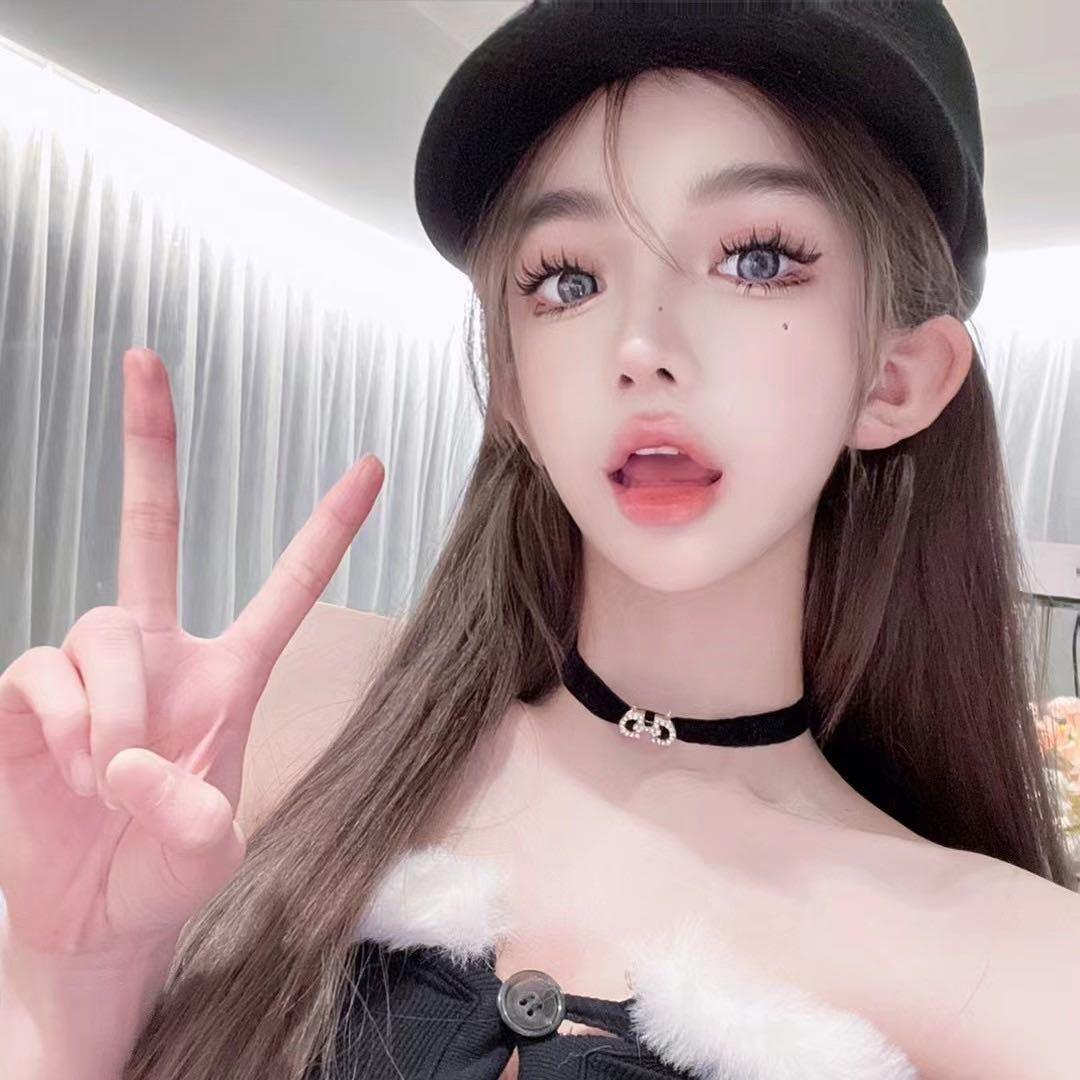 萝拉吃不饱