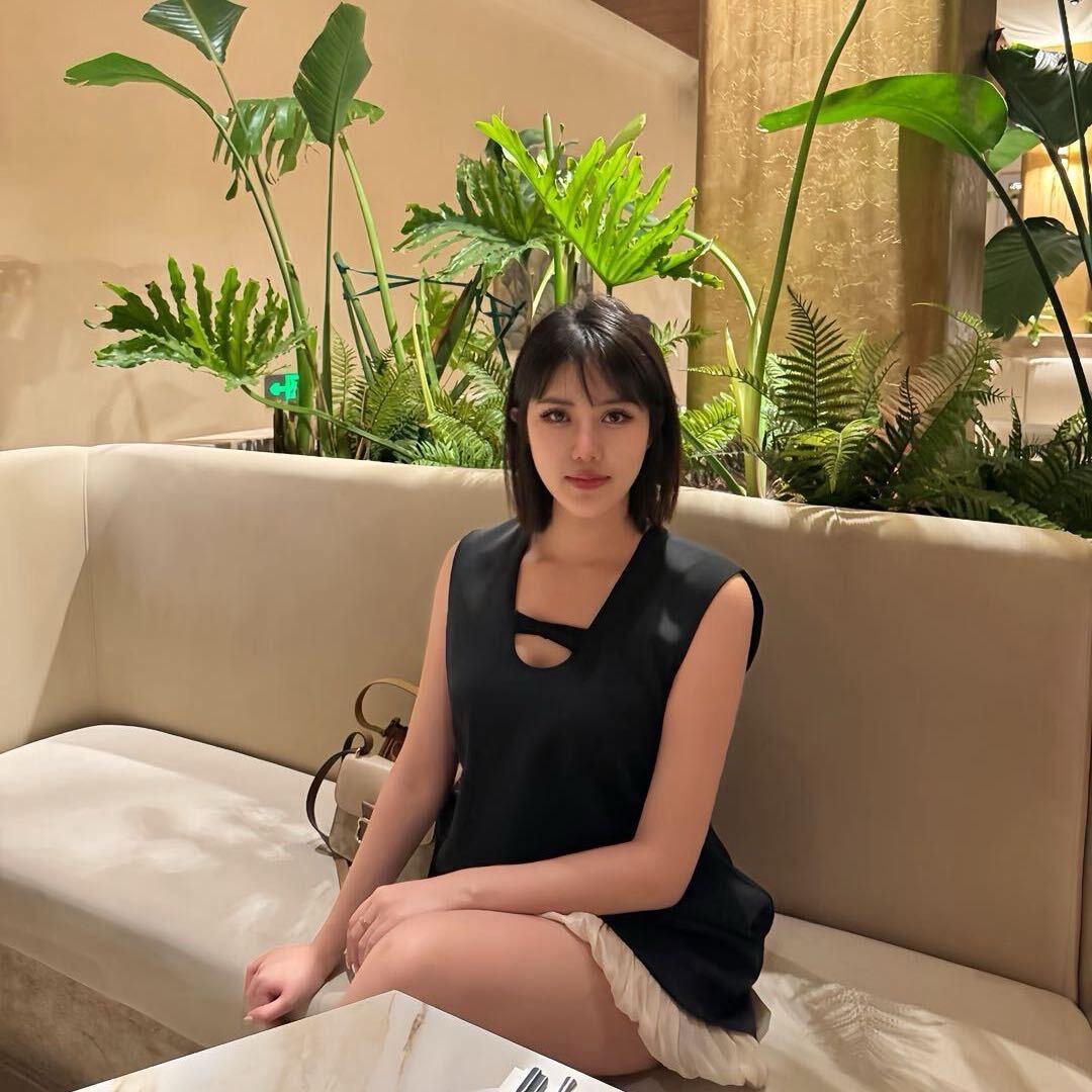 怪可爱 🎀_