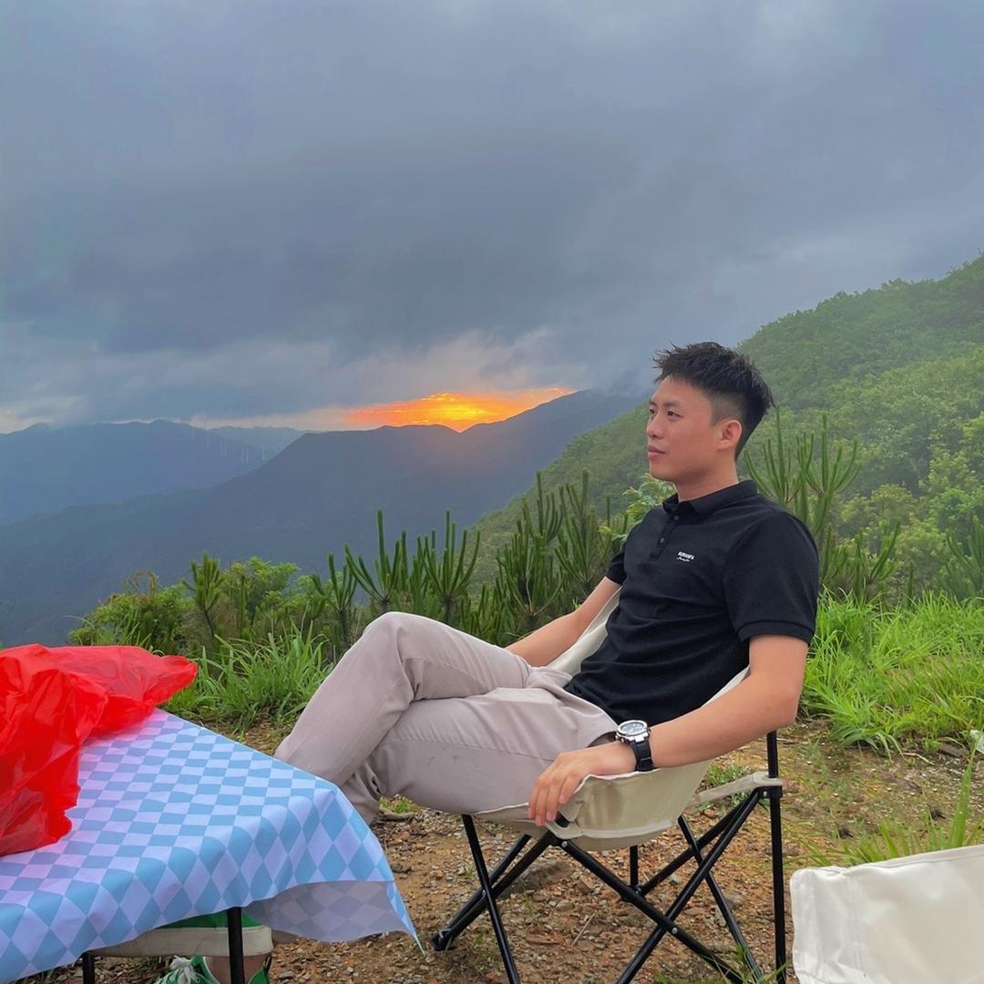 邱欣颖玩带货
