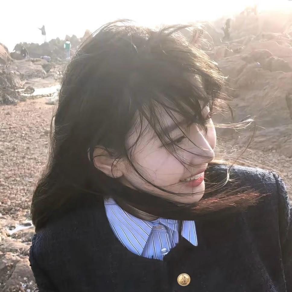 姀.