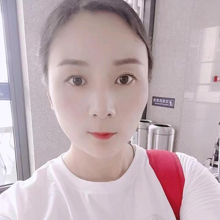 周大生珠宝毛经理