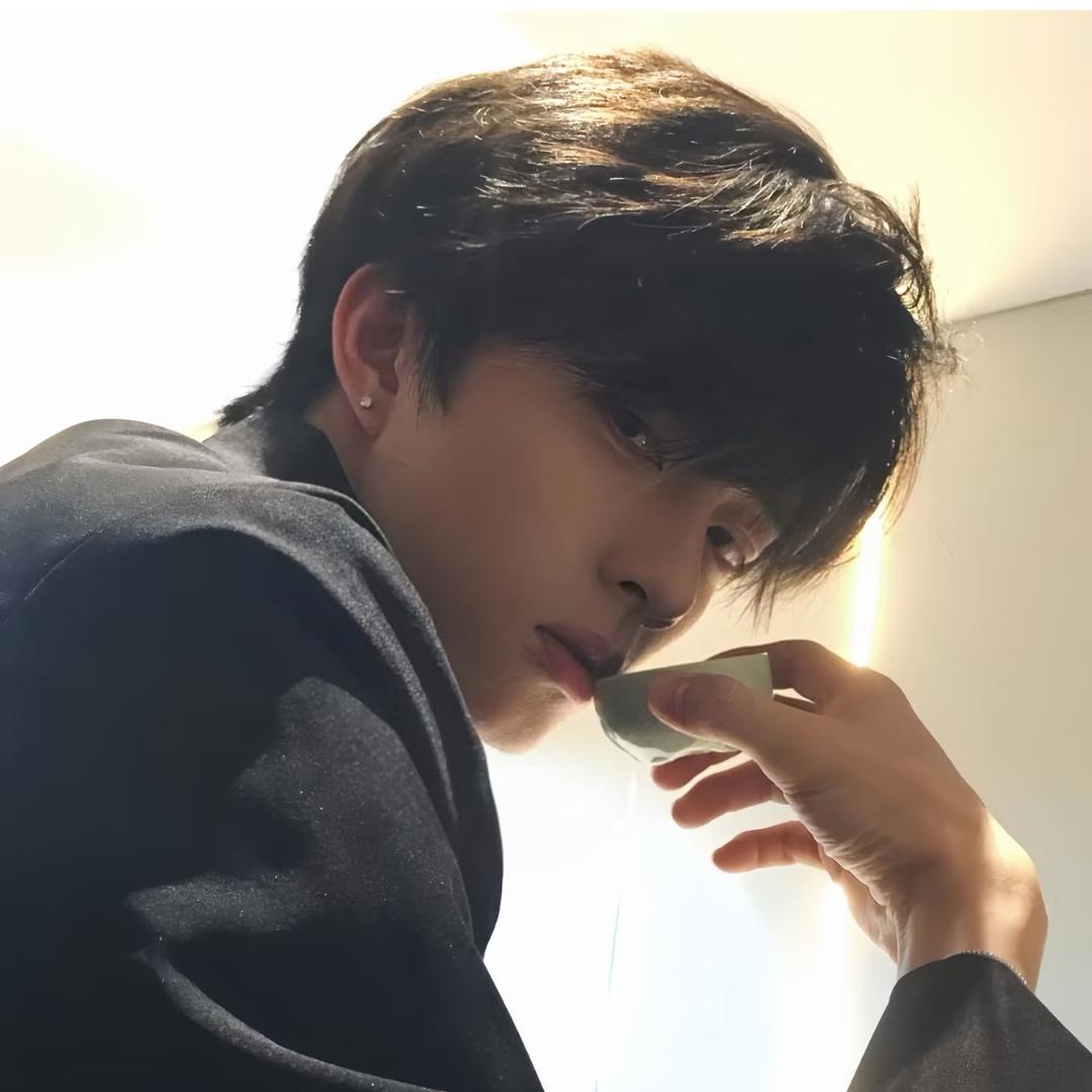 𝕮.秋白子