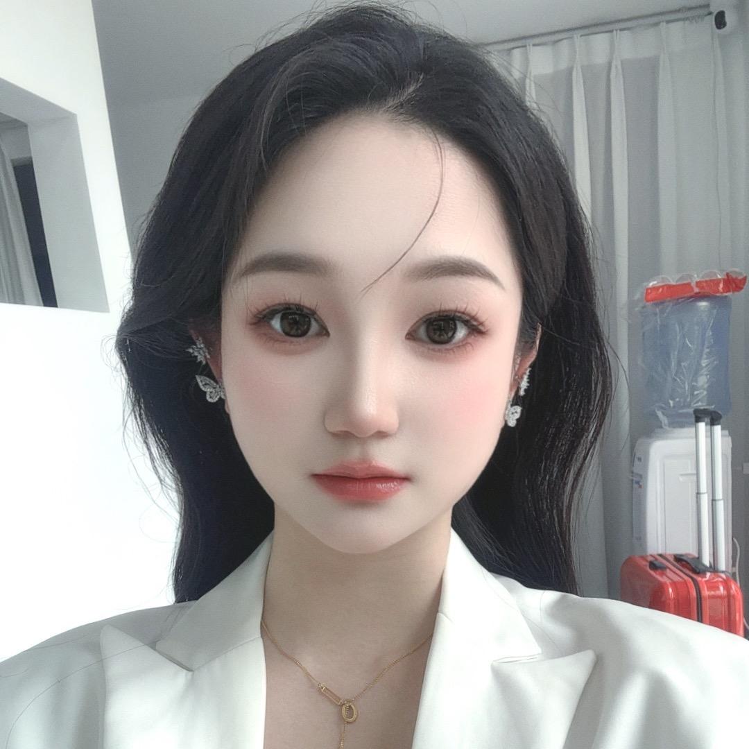 艾格烟花小姐姐