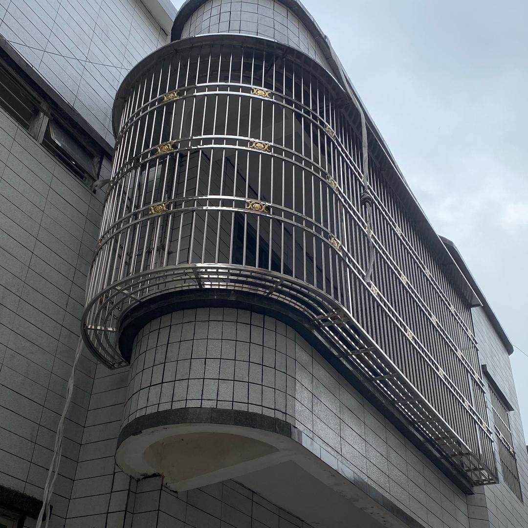 xiao邬安全门窗