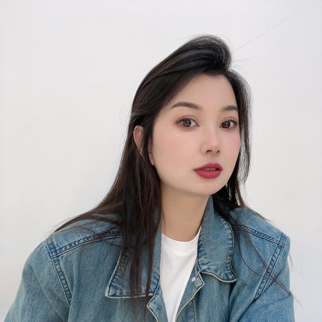 阿衣社 伟姐姐