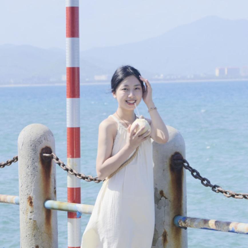 是小彩虹呀🌈