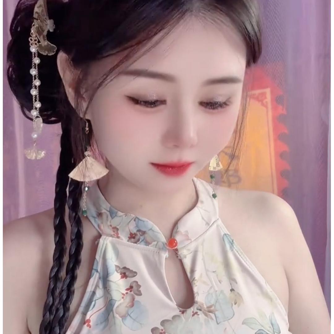 小村花酥酥.