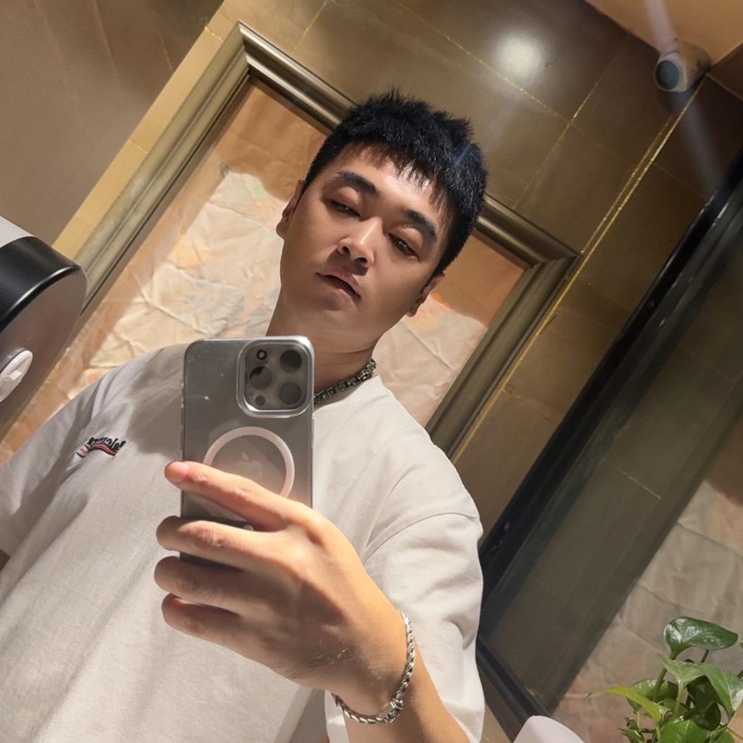 晓咣🐘（半边故事）