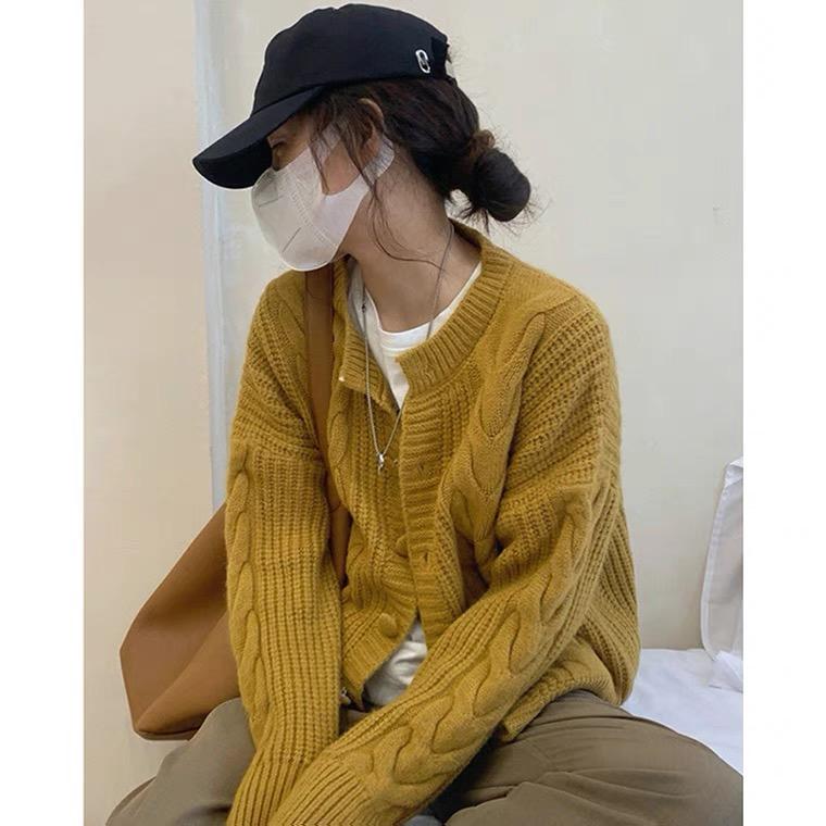 亚男。
