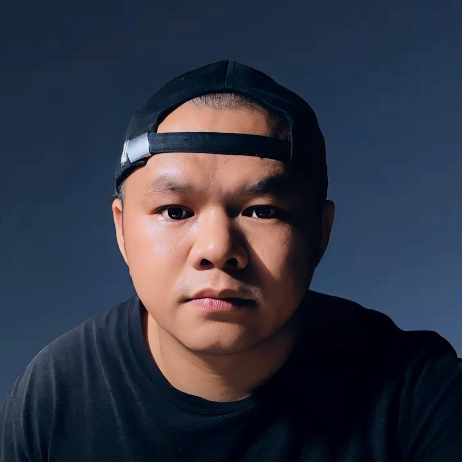 李侠龙门阵