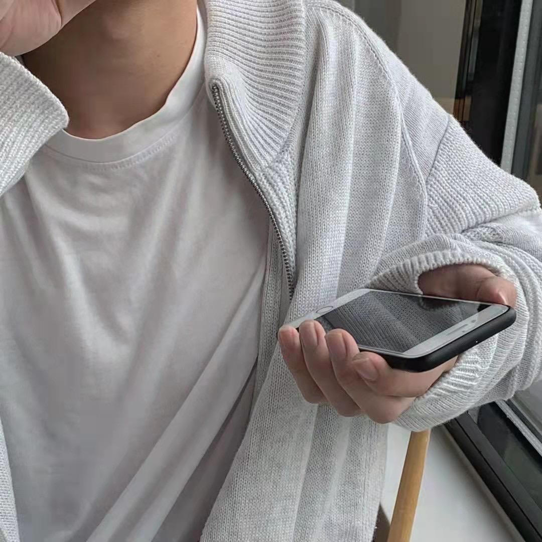 哭 .