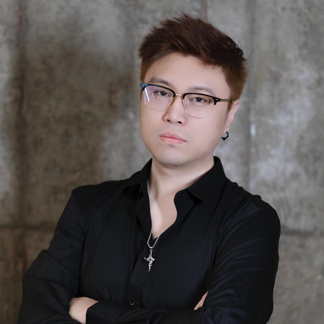 亿星传媒_老邱