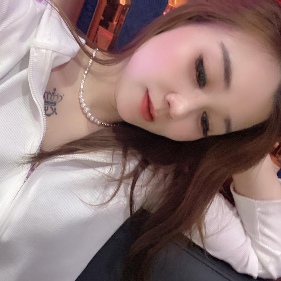 🏃‍♀️憨妮💅{朝圣者}