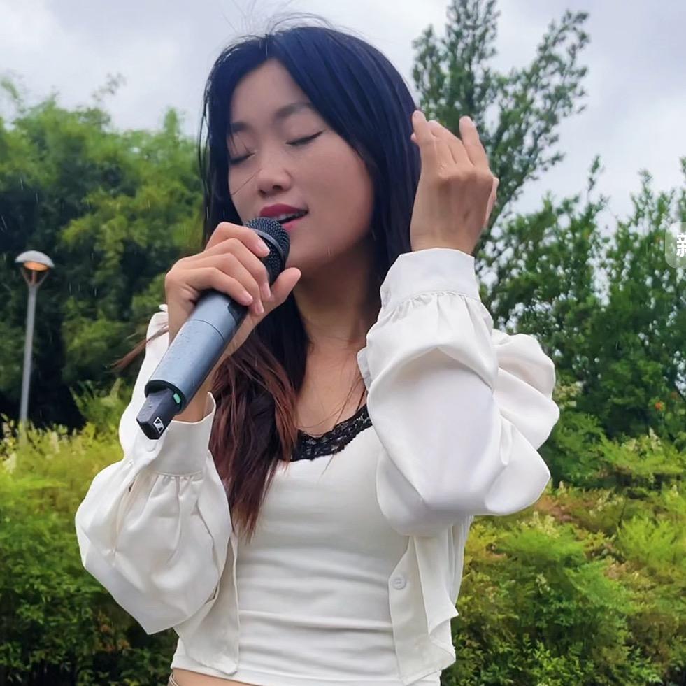 小凤妹爱唱歌🎙️²⁵⁸