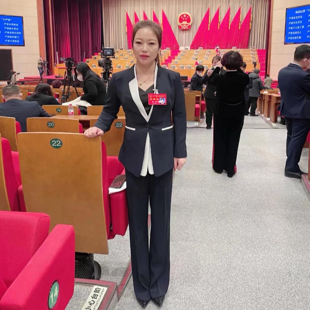 村支书小陈